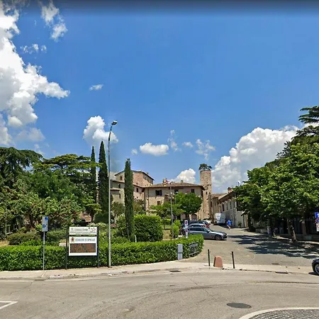 Da Lucilla Lejlighed